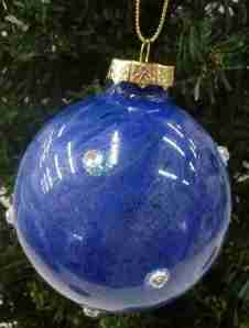 ball_ornaments_02